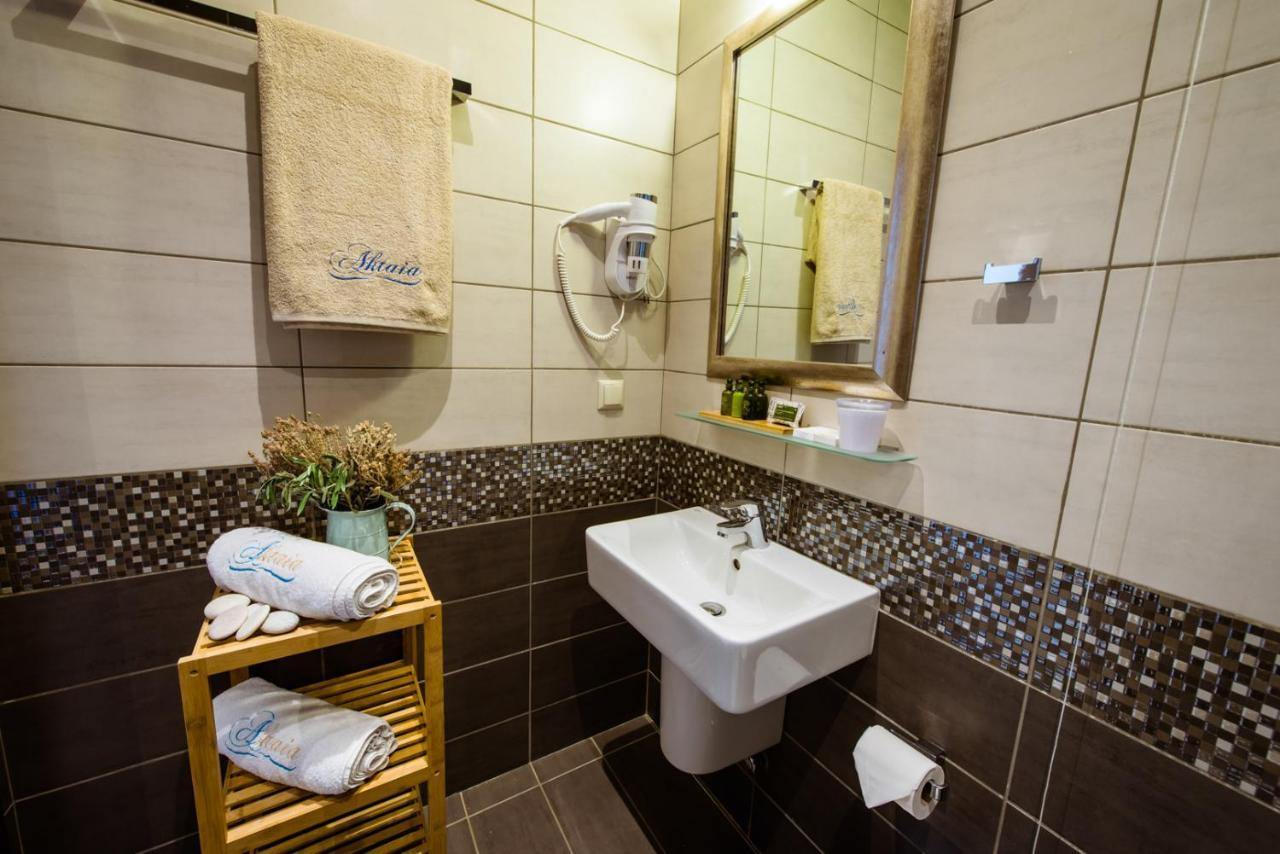 Aktaia Boutique Hotel อัมมูเดีย ภายนอก รูปภาพ