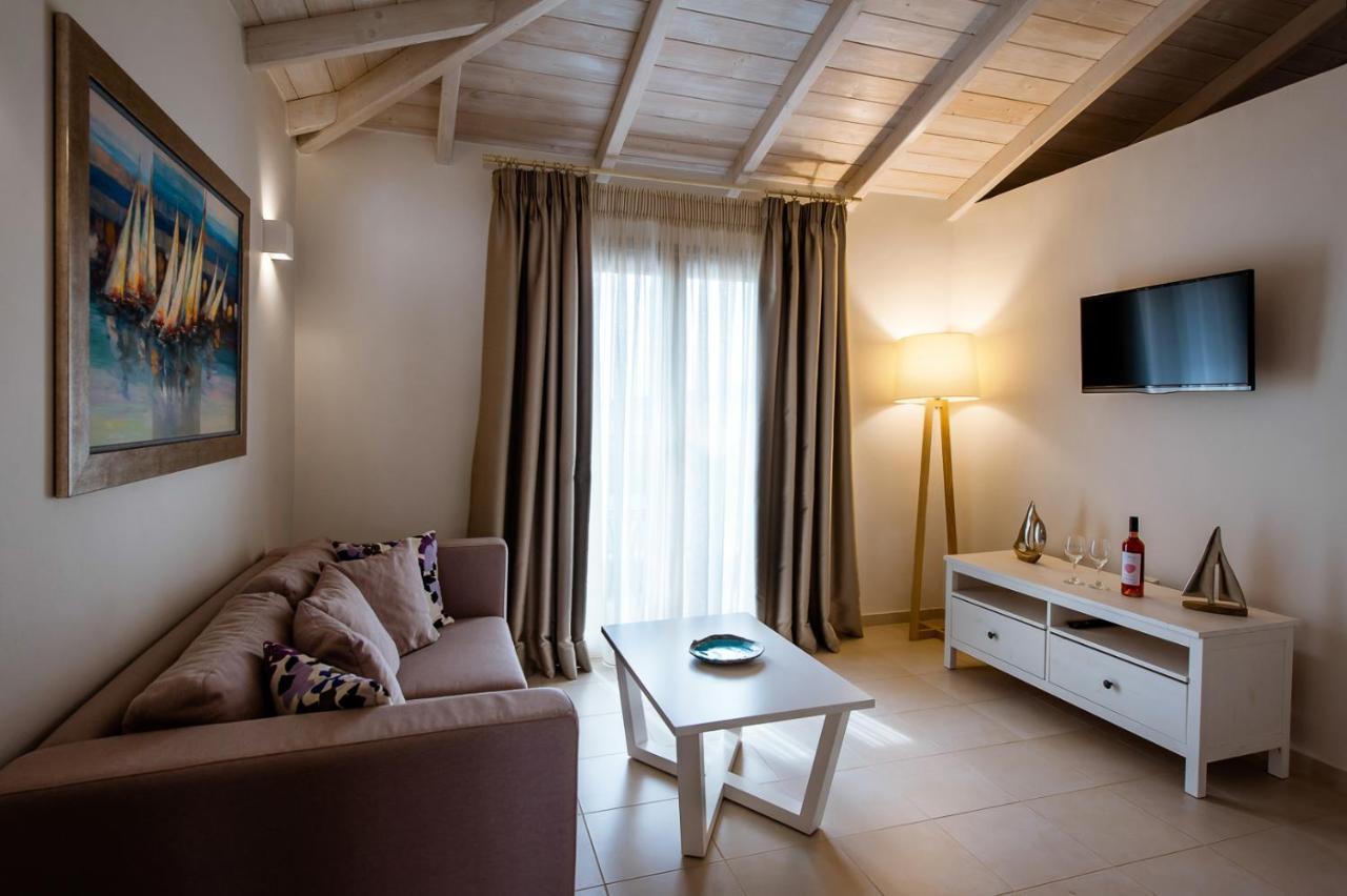 Aktaia Boutique Hotel อัมมูเดีย ภายนอก รูปภาพ