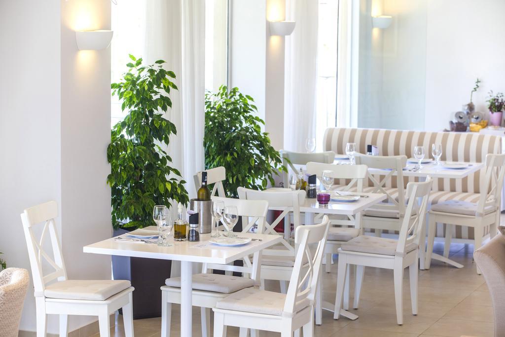 Aktaia Boutique Hotel อัมมูเดีย ภายนอก รูปภาพ